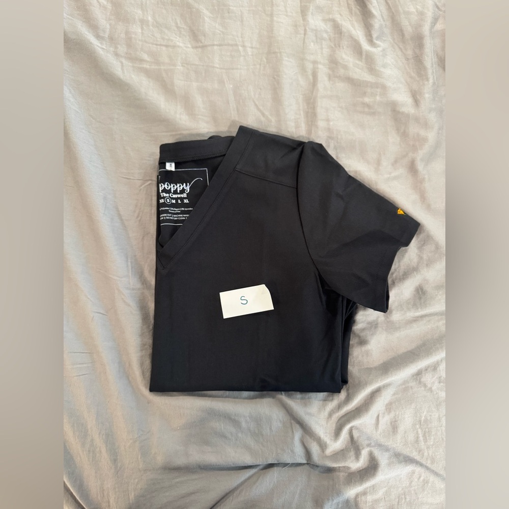 Women’s scrubs - used like new - Picture 10 of 13
